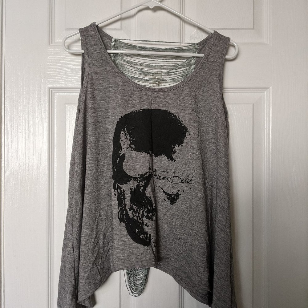 Sleeveless skull rock n' roll topic one-size-fits-all NWOT